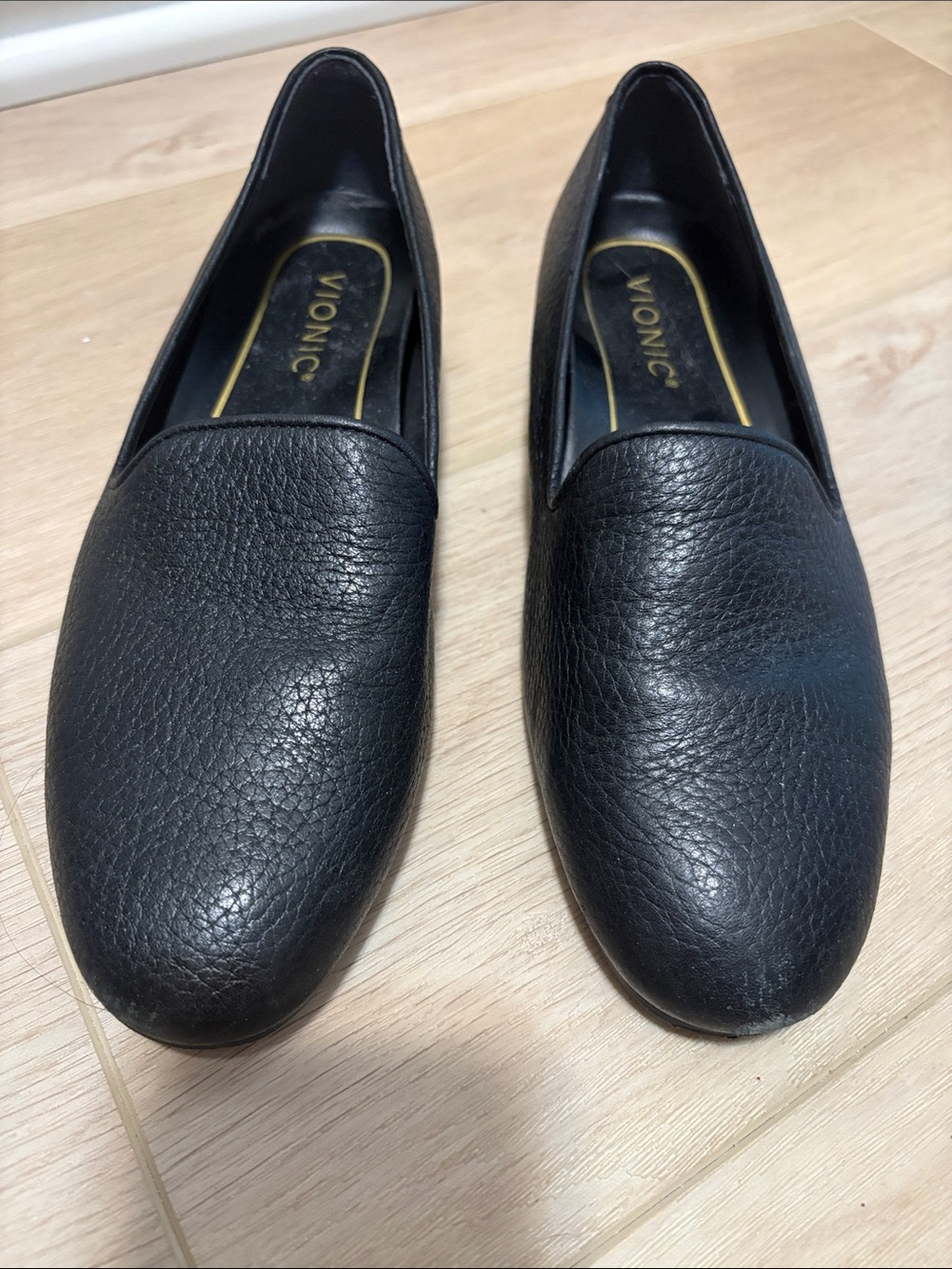 Vionic Black Pebbled Leather Slip-On Loafers